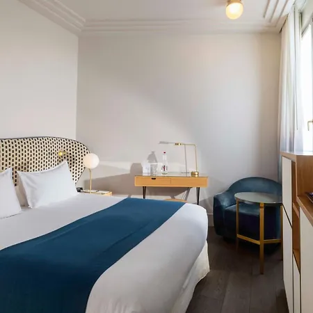 Hotel Le Marianne Paris