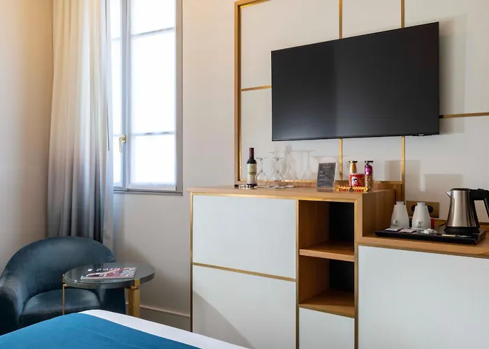 Le Marianne Hotel París